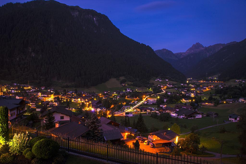 Alpenpension Maderer Gaschurn Exterior photo