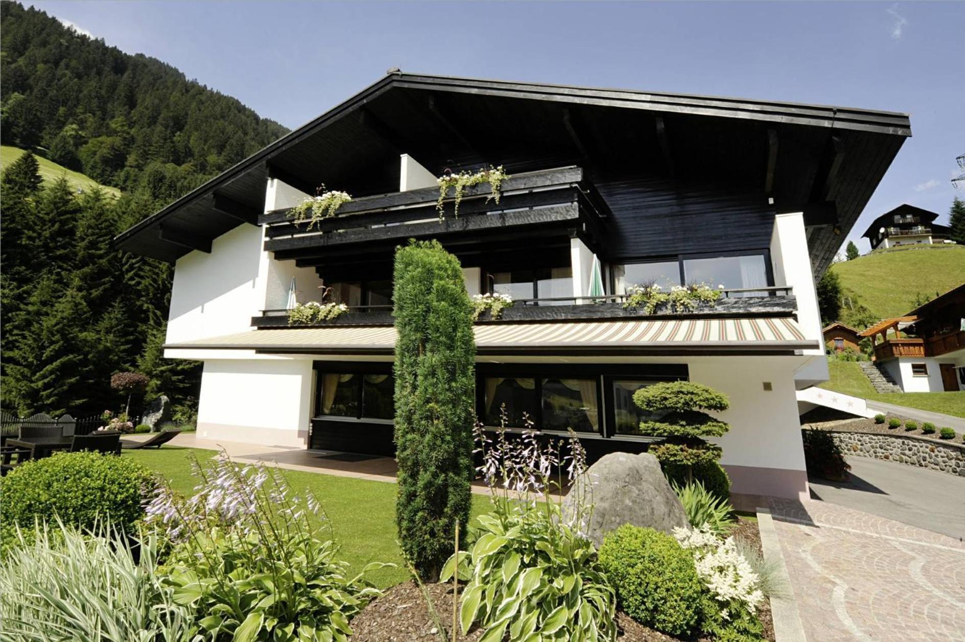 Alpenpension Maderer Gaschurn Exterior photo